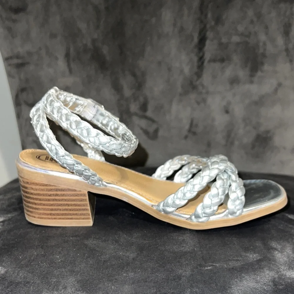 Wonder Nation Silver Braided Dress Shoes